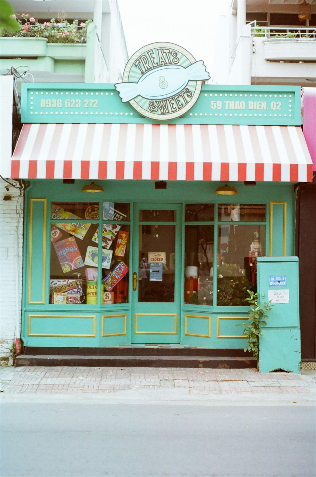 Retail storefront small business